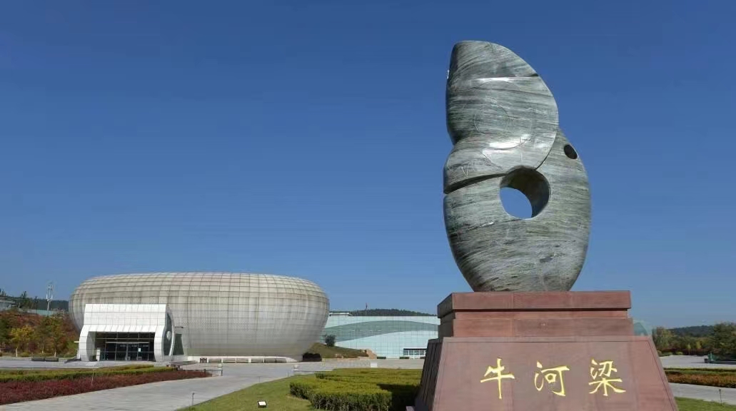 来源于新华网